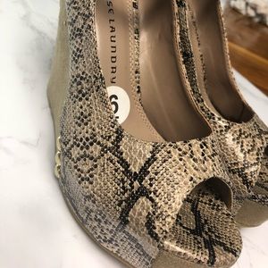 Chinese laundry snake skin peep toe wedges size 6